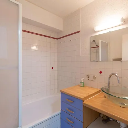Confortable Centre-ville - 4 Pers. - Fr-1-403-117